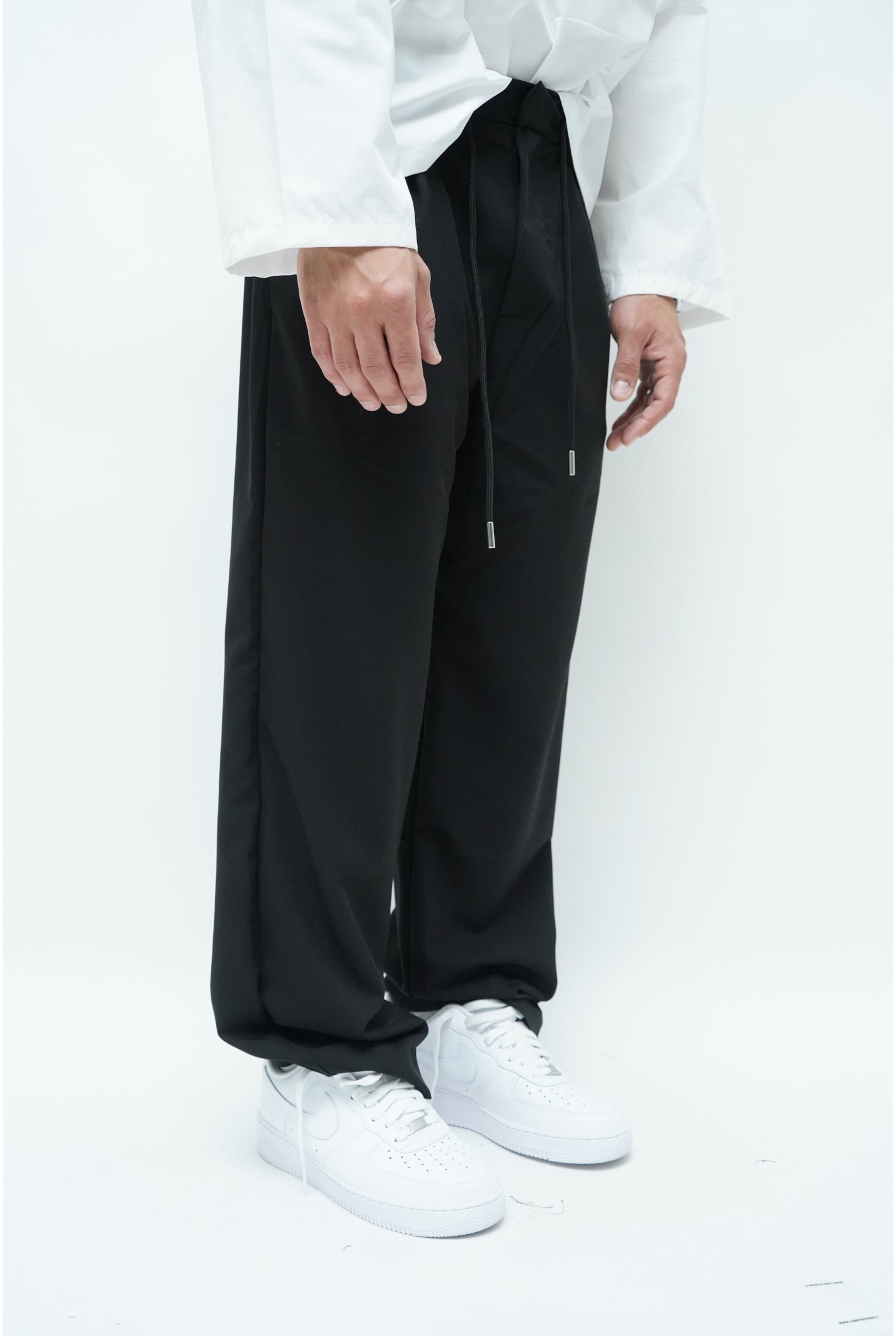 Pantalone PRRESENT DAY Laccio ( 3 colori )