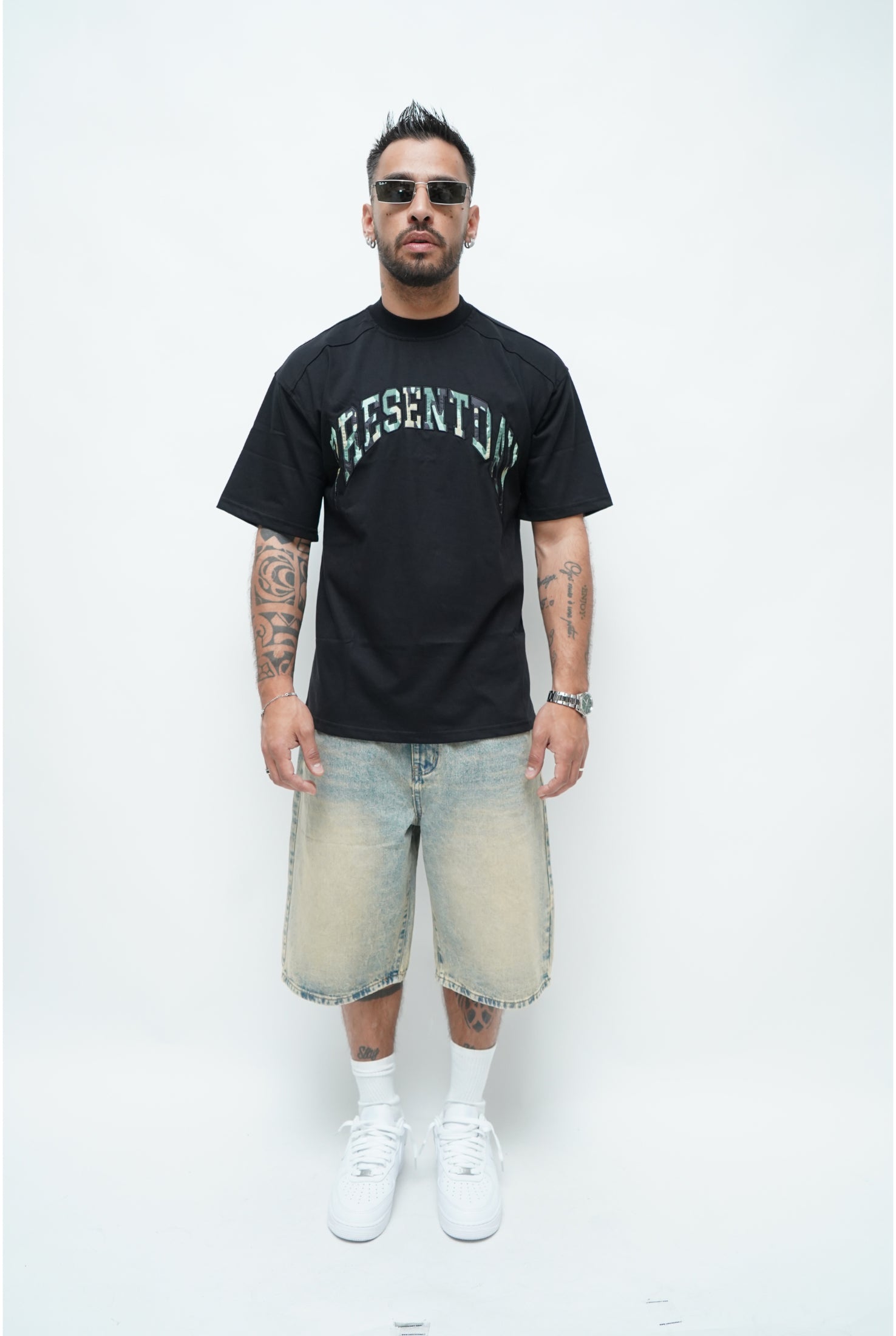 T-shirt PRESENT DAY ricamo mimetico ( 2 colori )