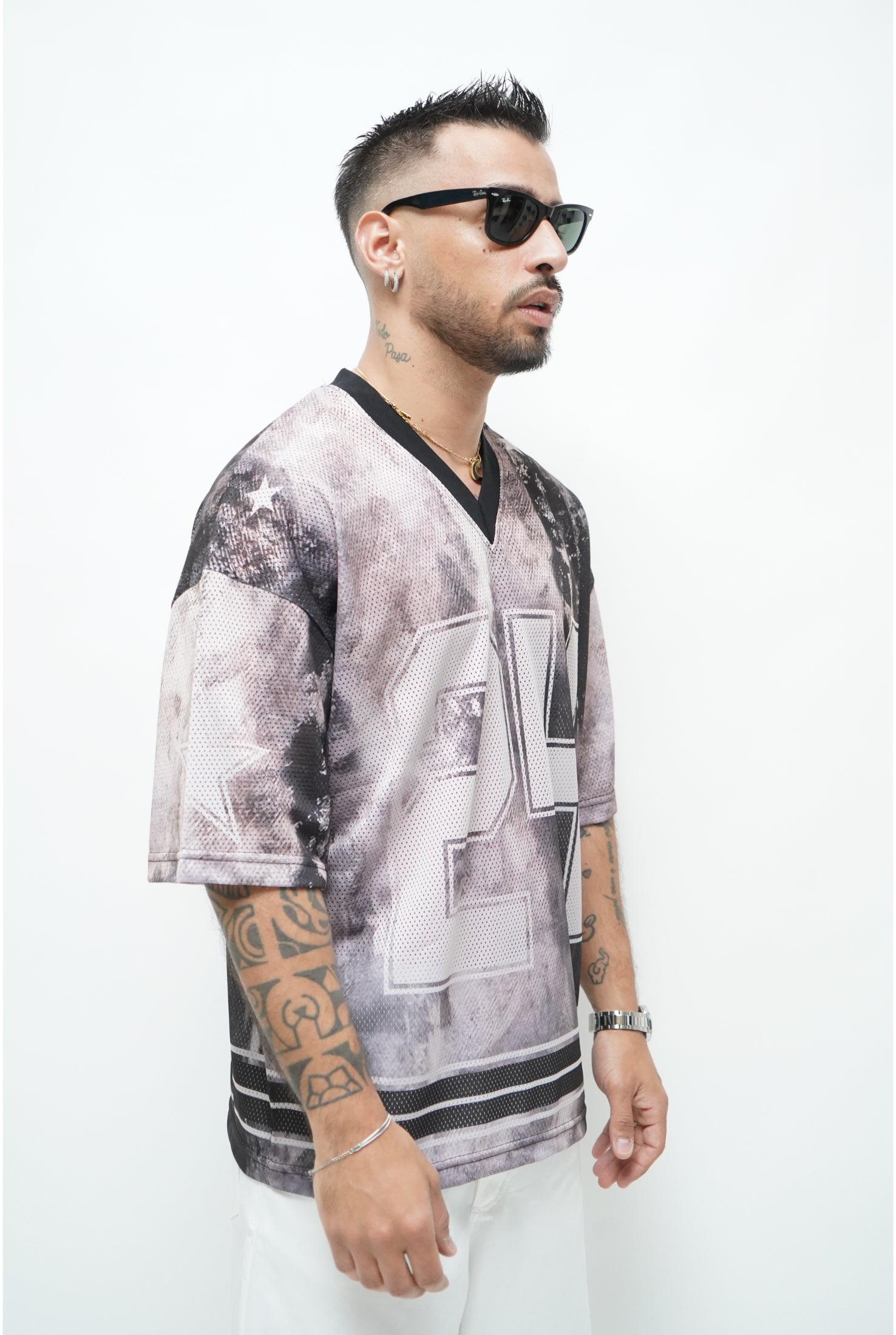 T-shirt PRESENT DAY rete stampa