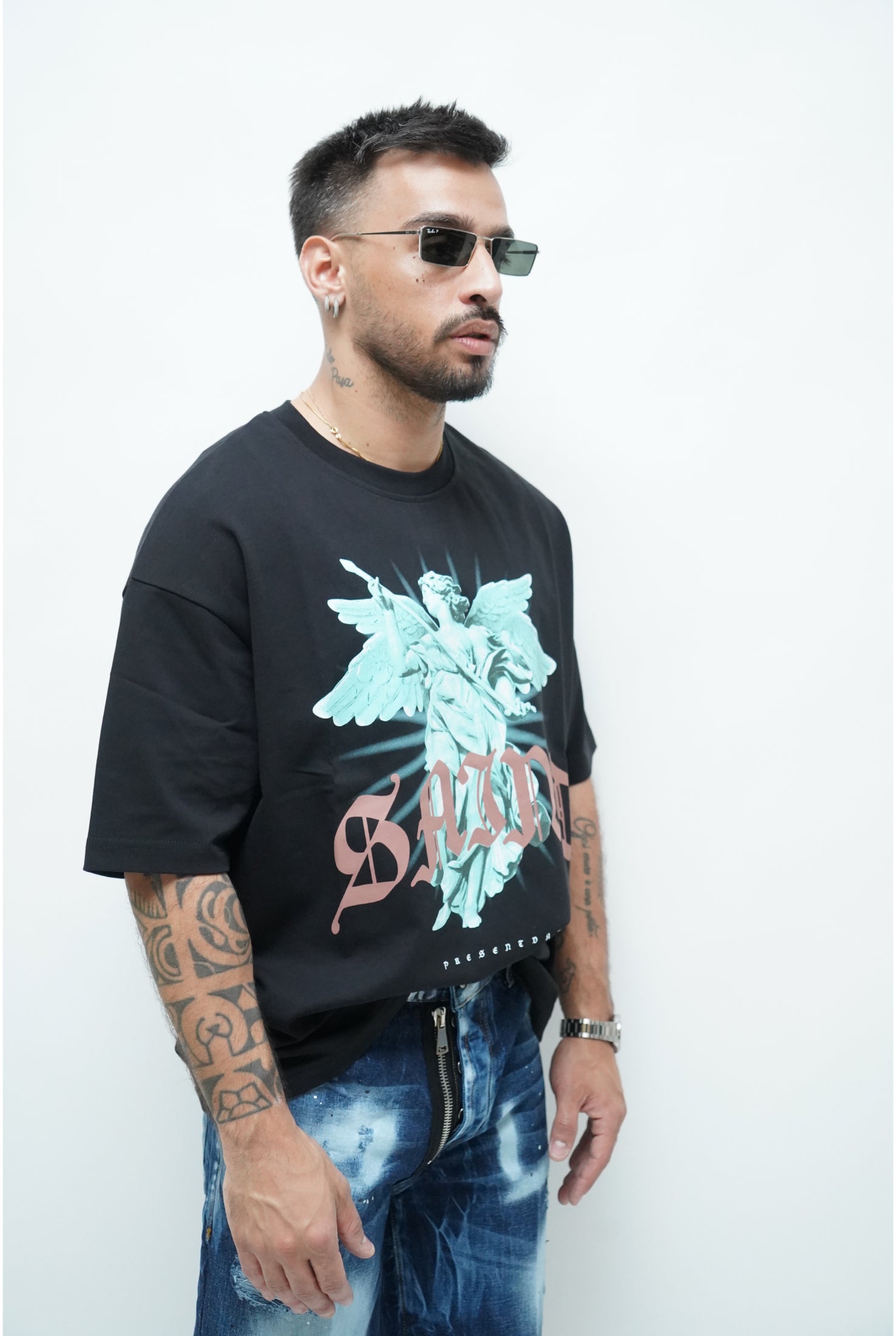 T-shirt PRESENT DAY Saint ( 2 colori )