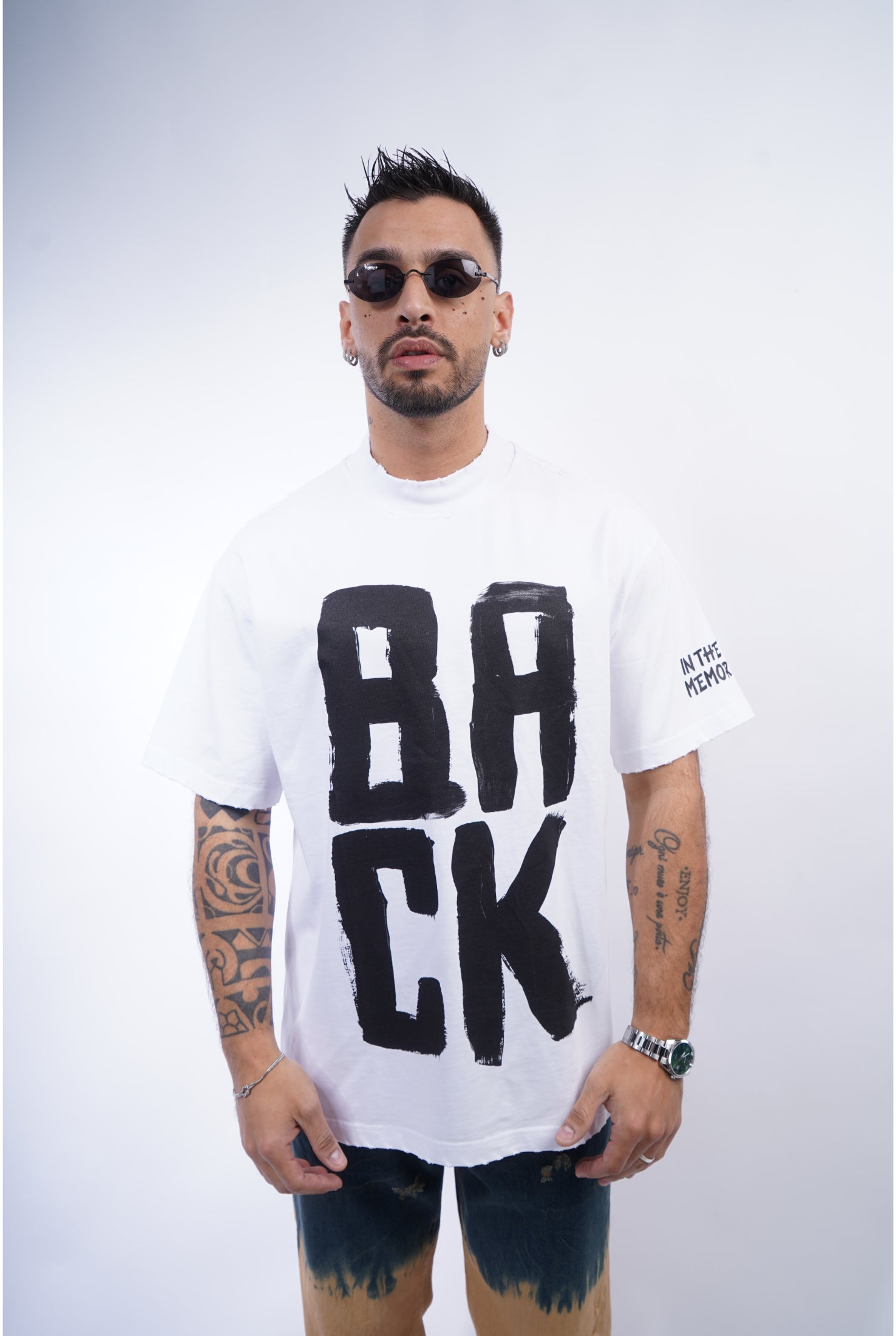 T-shirt BACK in the memory