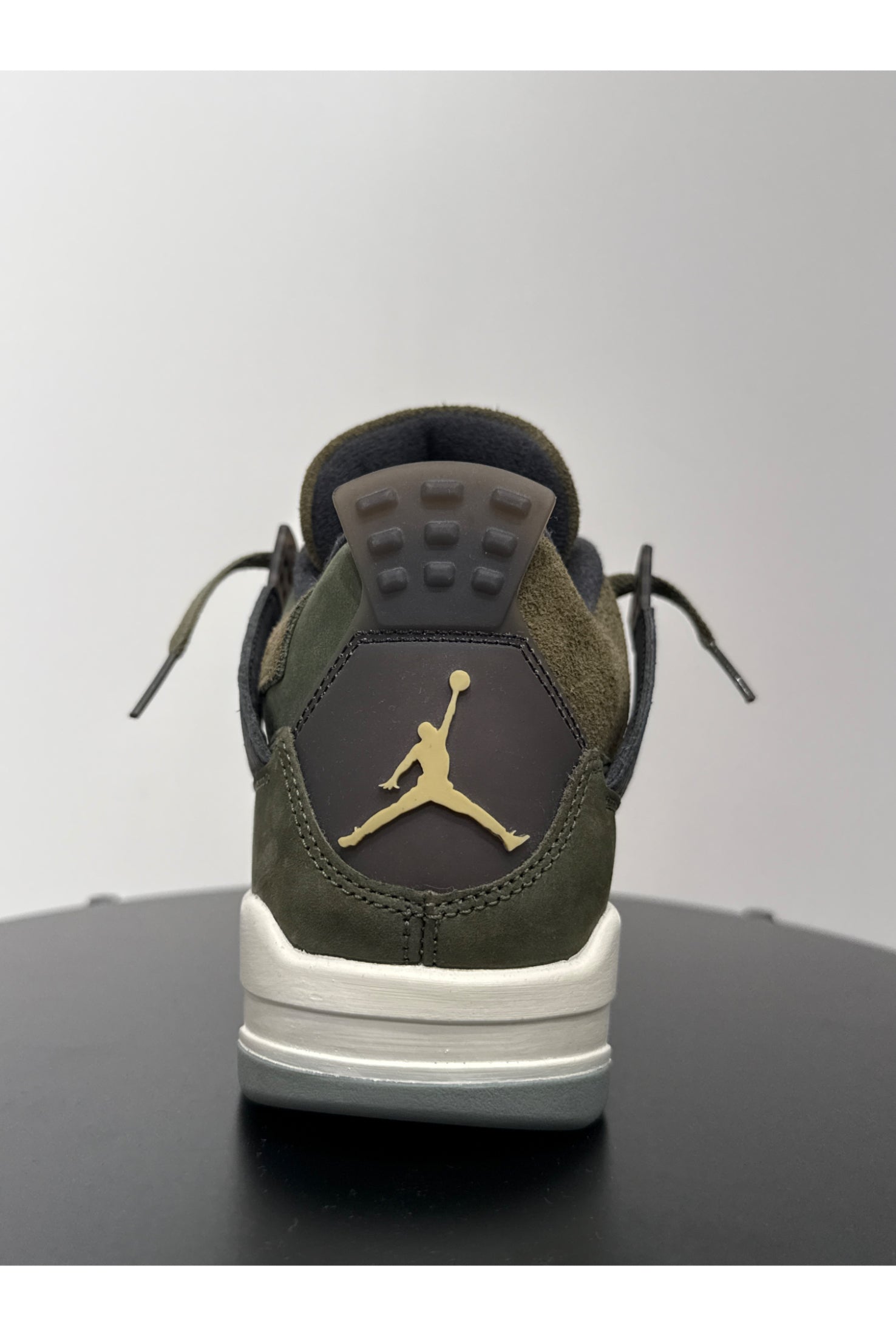Air Jordan 4 Craft 'Medium Olive'