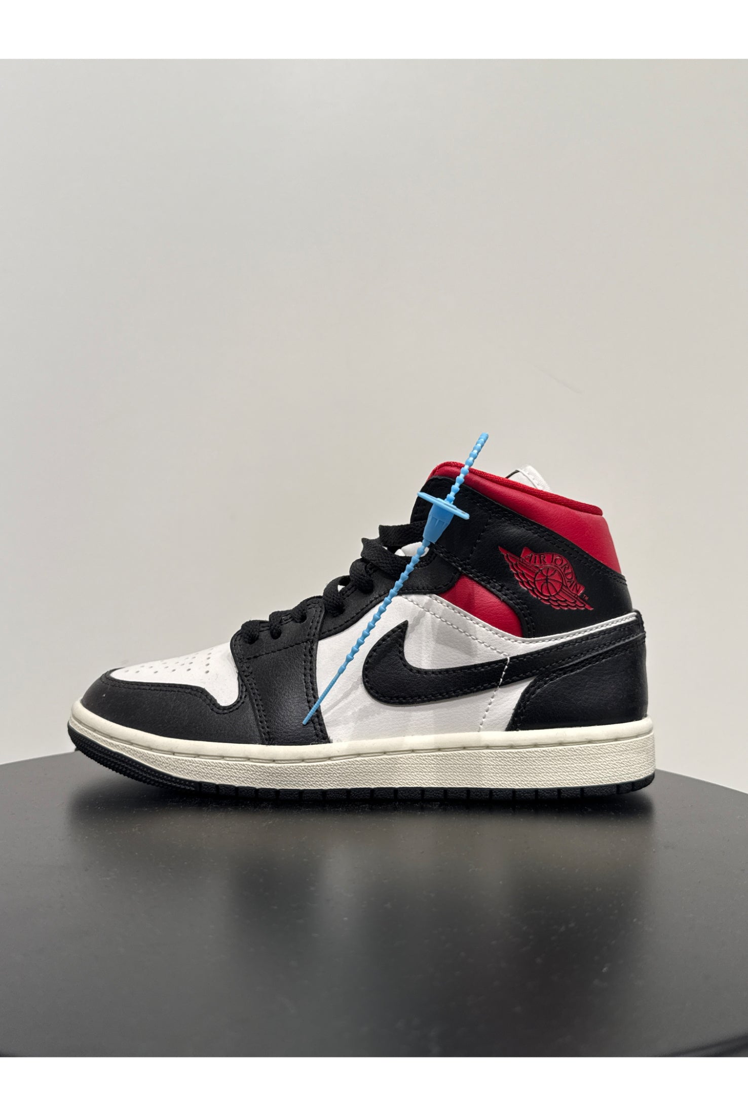 Air Jordan 1 Mid Gym Red Panda (W)