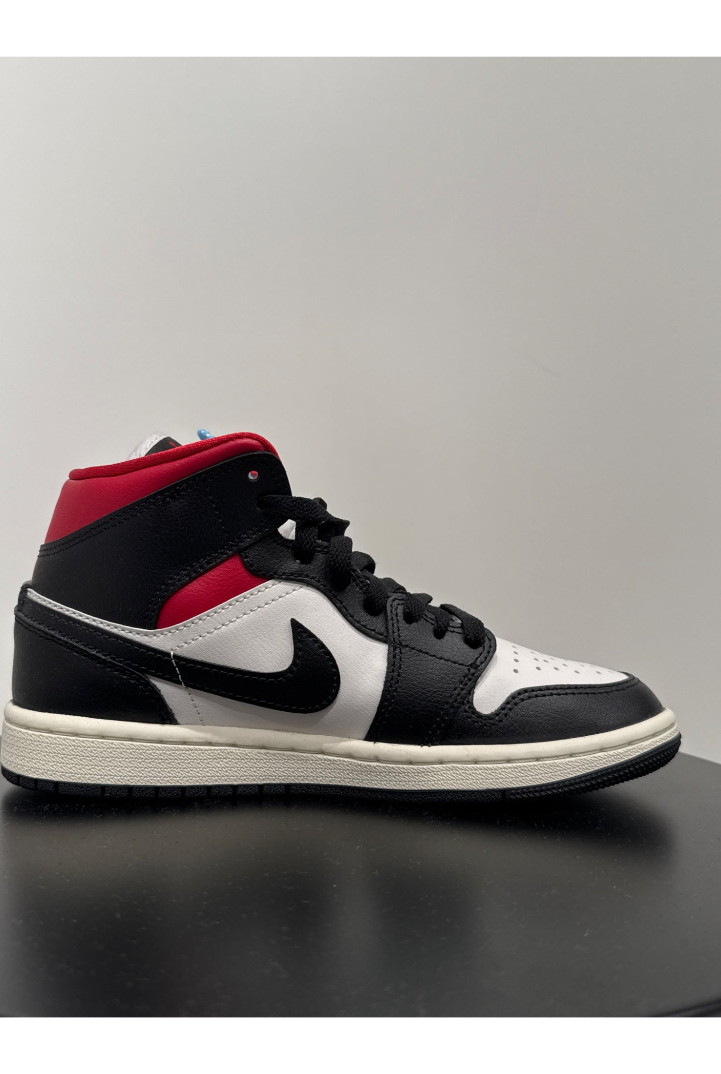 Air Jordan 1 Mid Gym Red Panda (W)