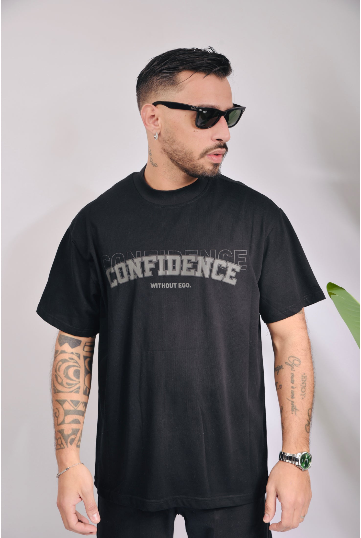 T-shirt CONFIDENCE Nera