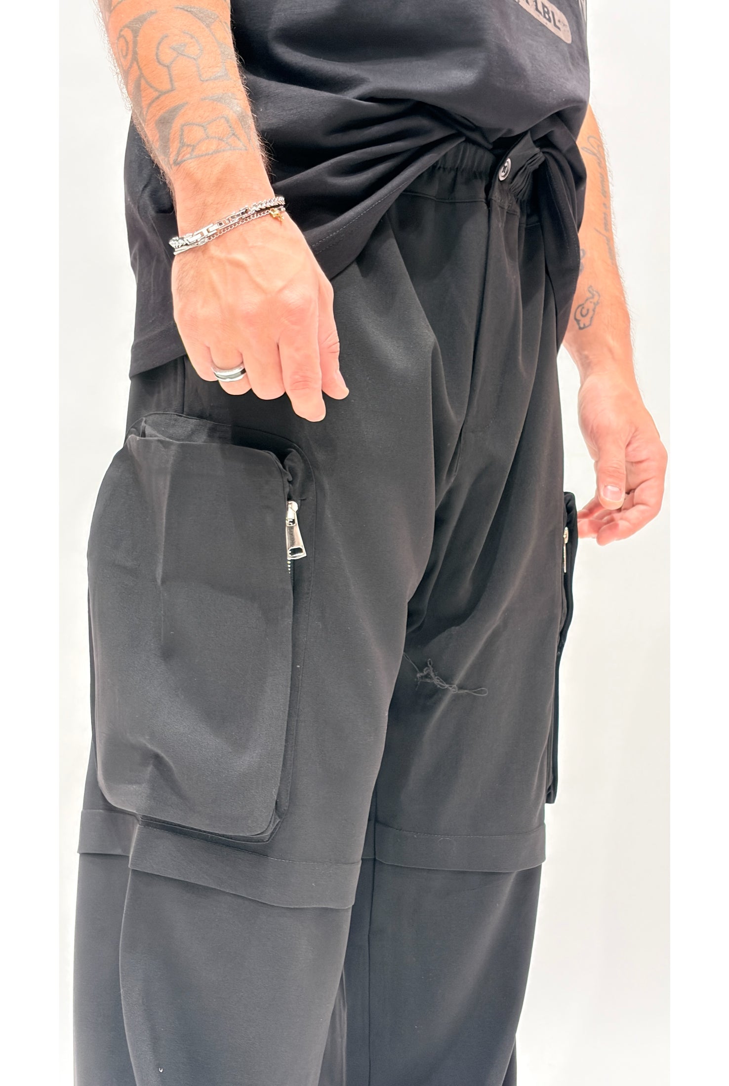 Pantalone BLK LABEL cargo zip 05