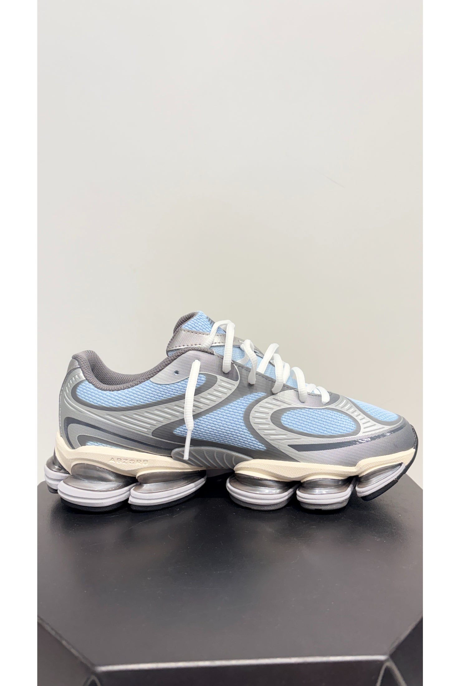 New Balance U2000 BA