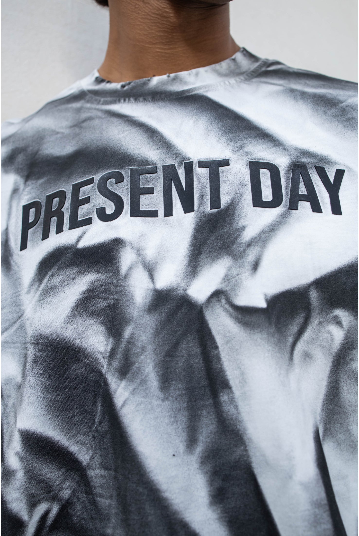 T-shirt PRESENT DAY crop brik