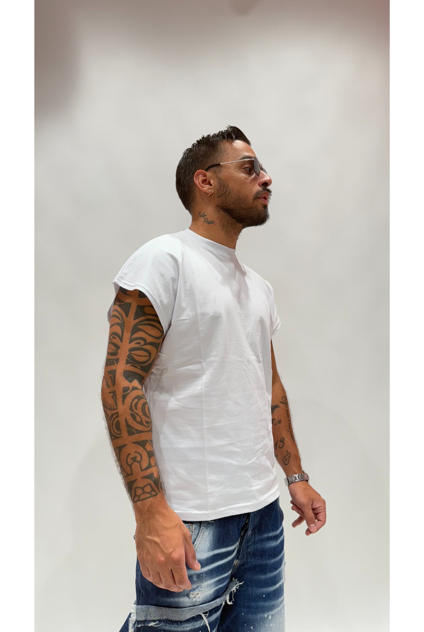 T-shirt smanicata BASIC