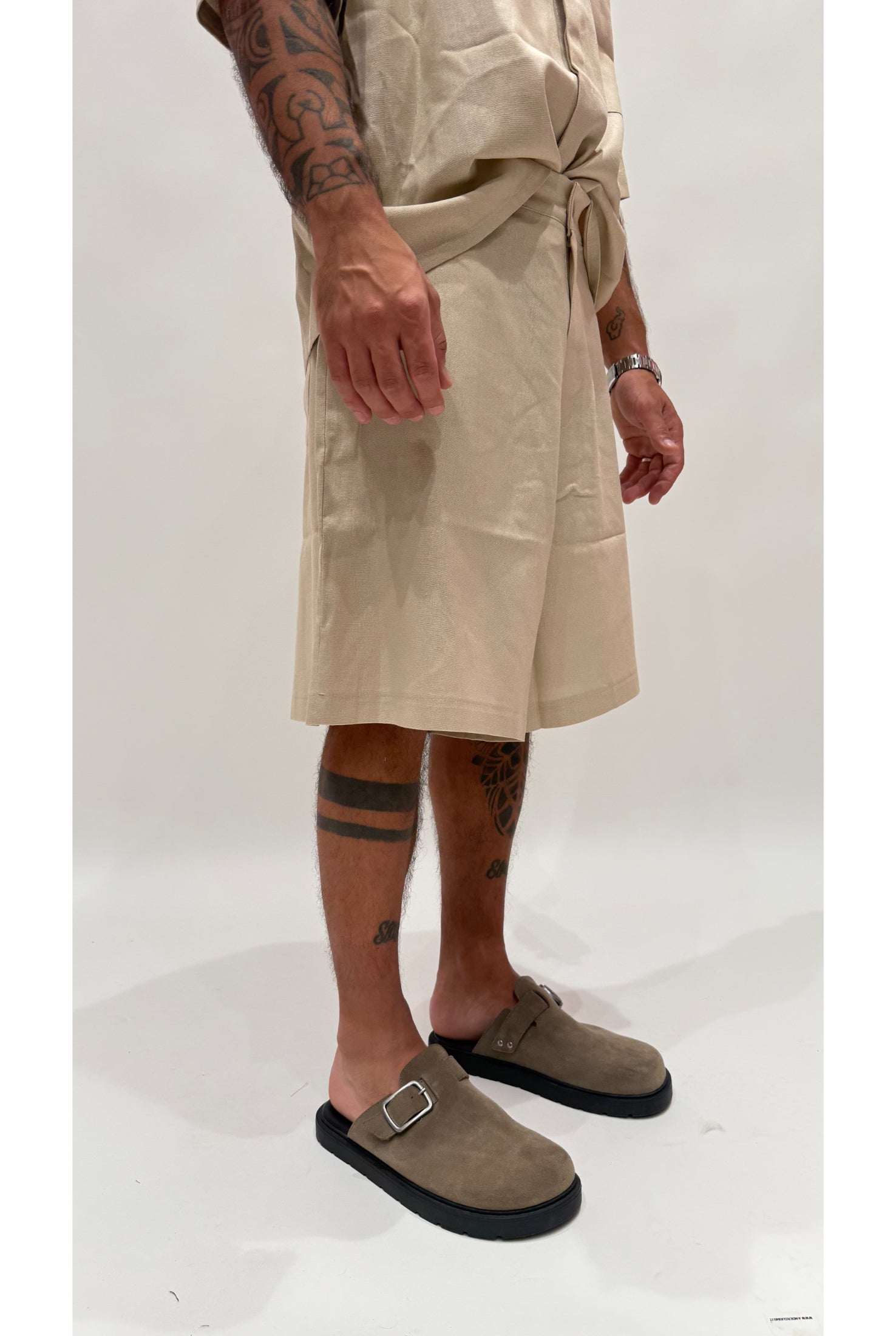 Bermuda NJB FAVELAS in lino