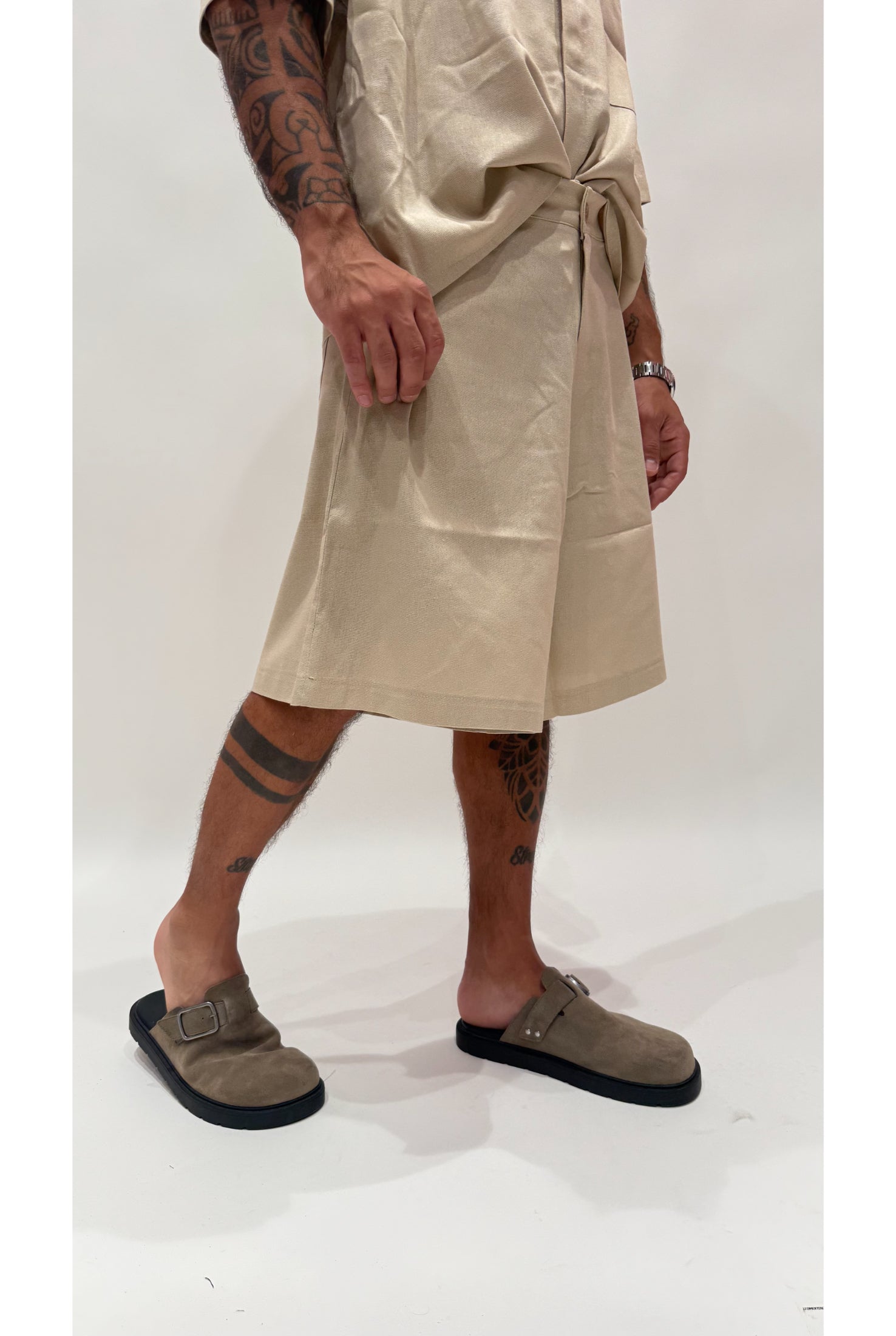 Bermuda NJB FAVELAS in lino