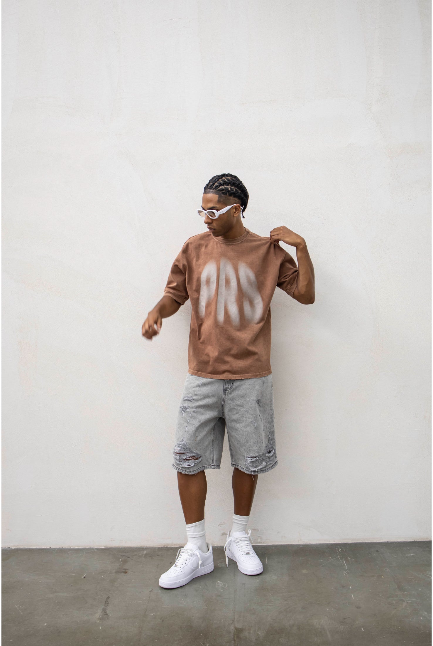 Jeans short broken PRESENT DAY