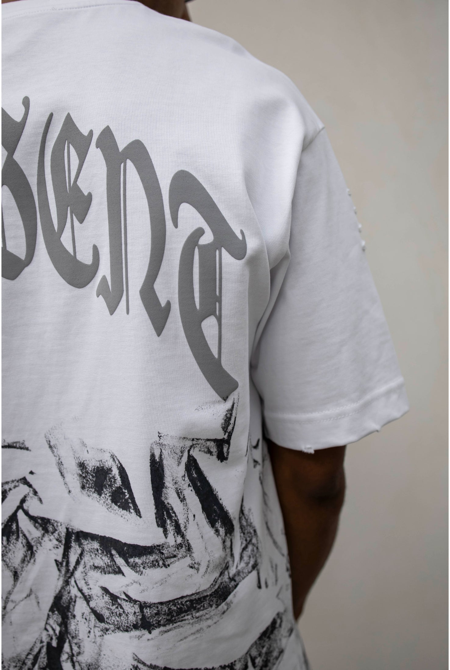 T-shirt PRESENT DAY Gotic