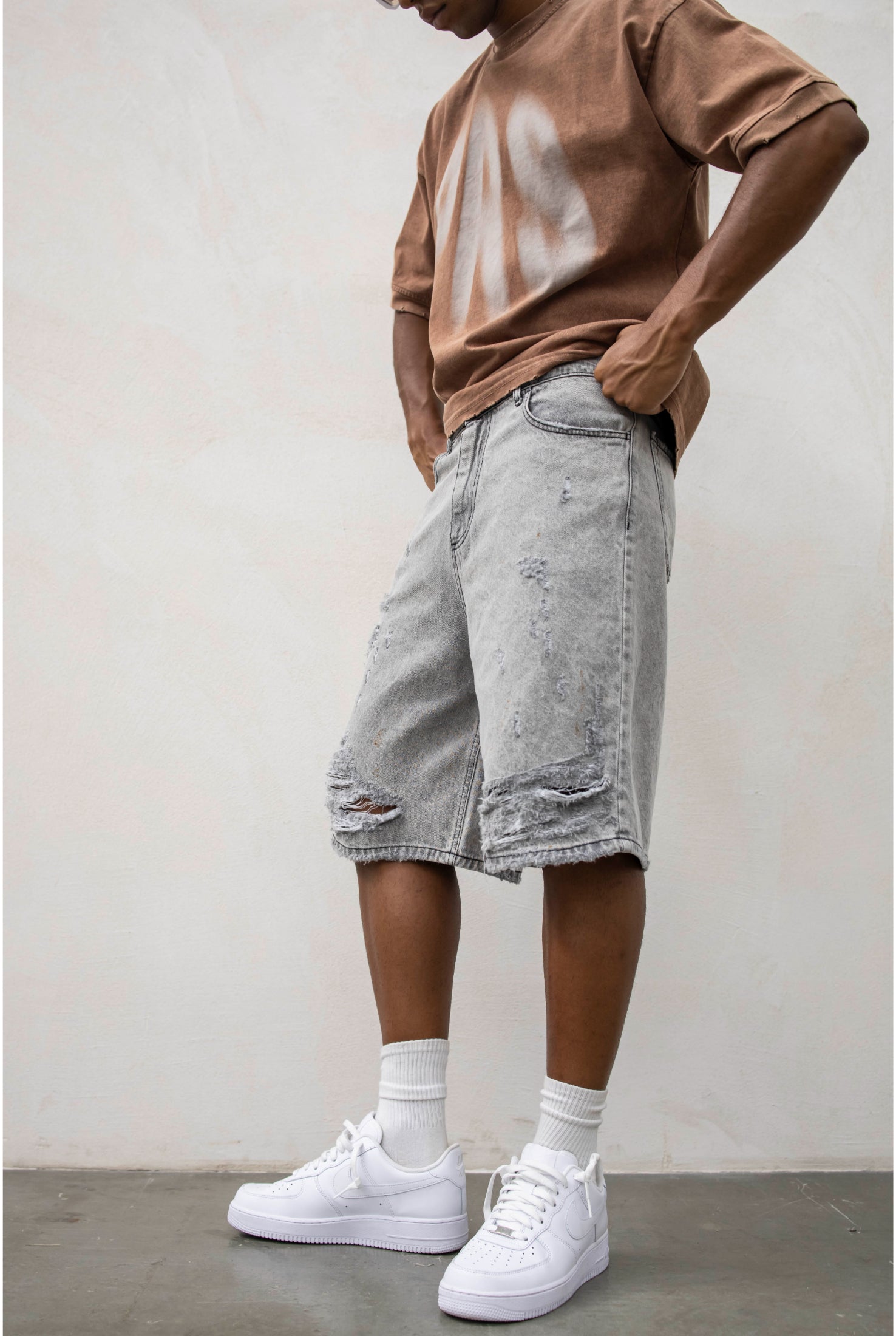 Jeans short broken PRESENT DAY