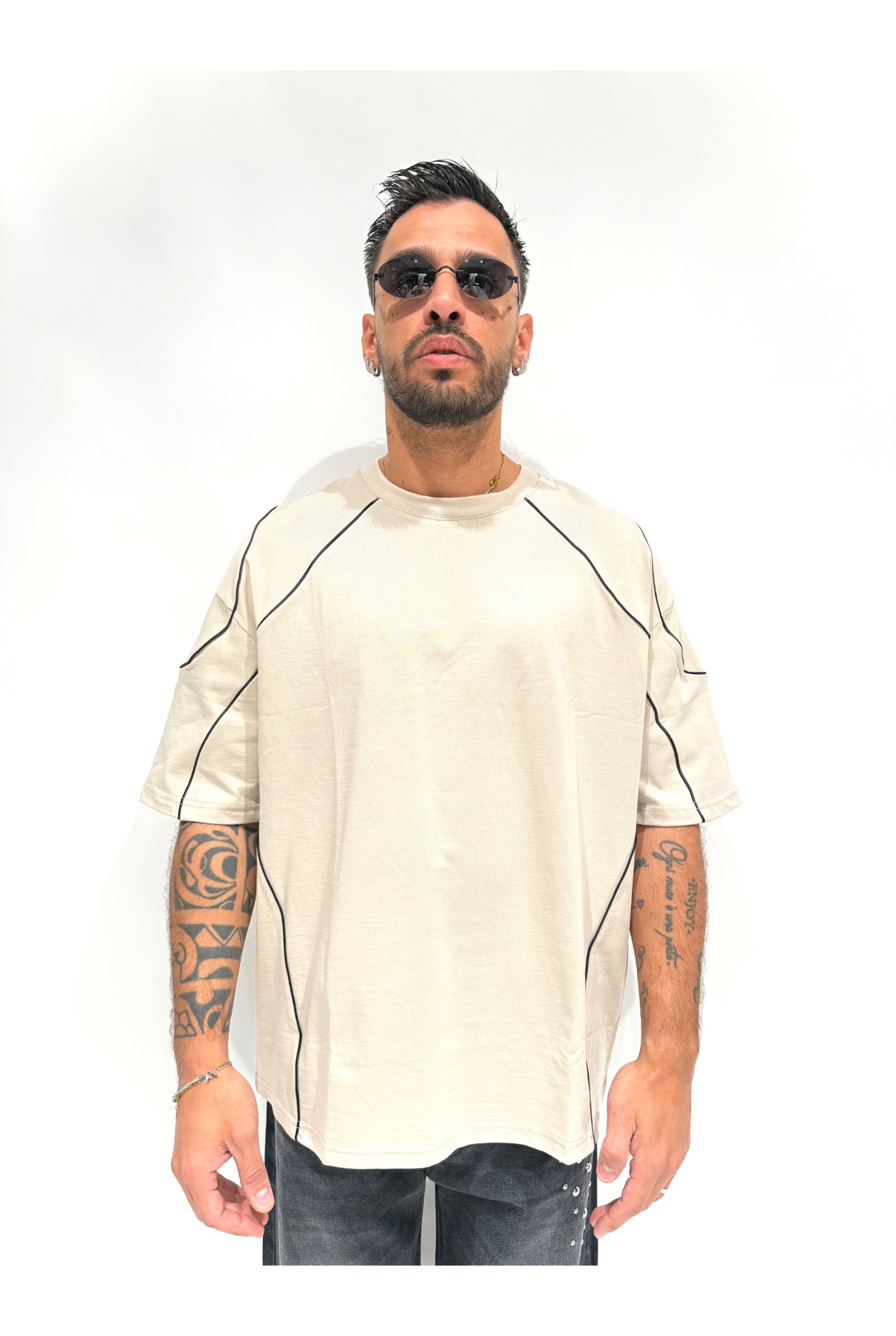 T-shirt PRESENT DAY contrast