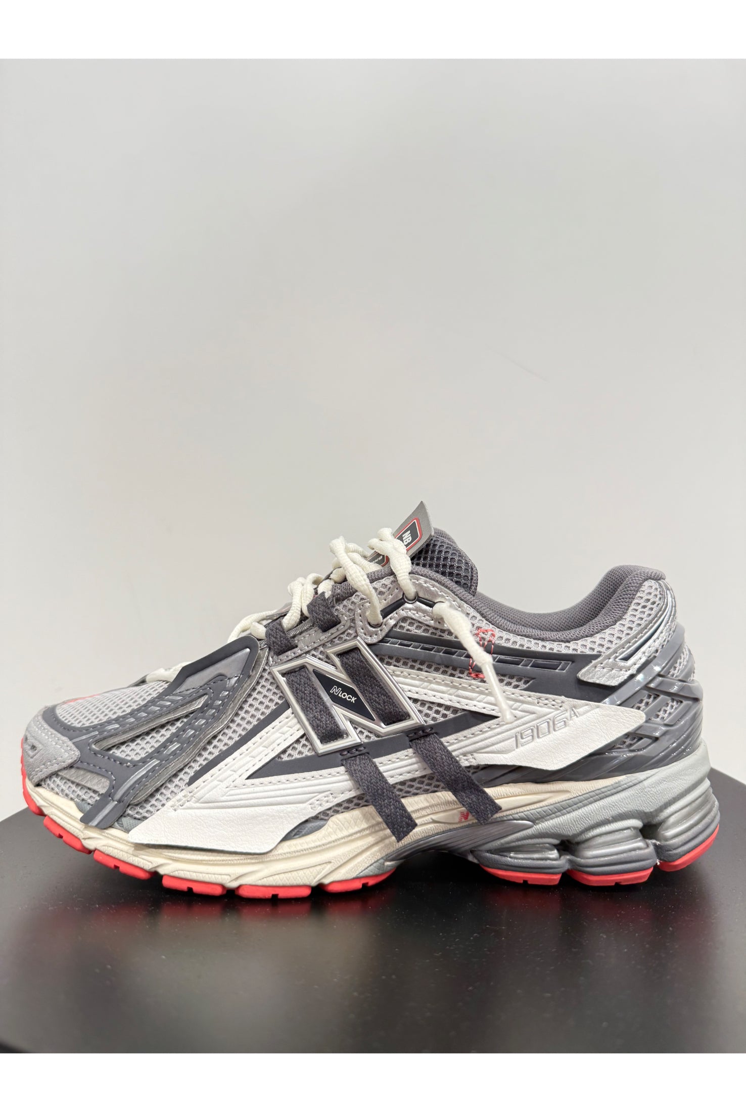 New Balance 1906A AC