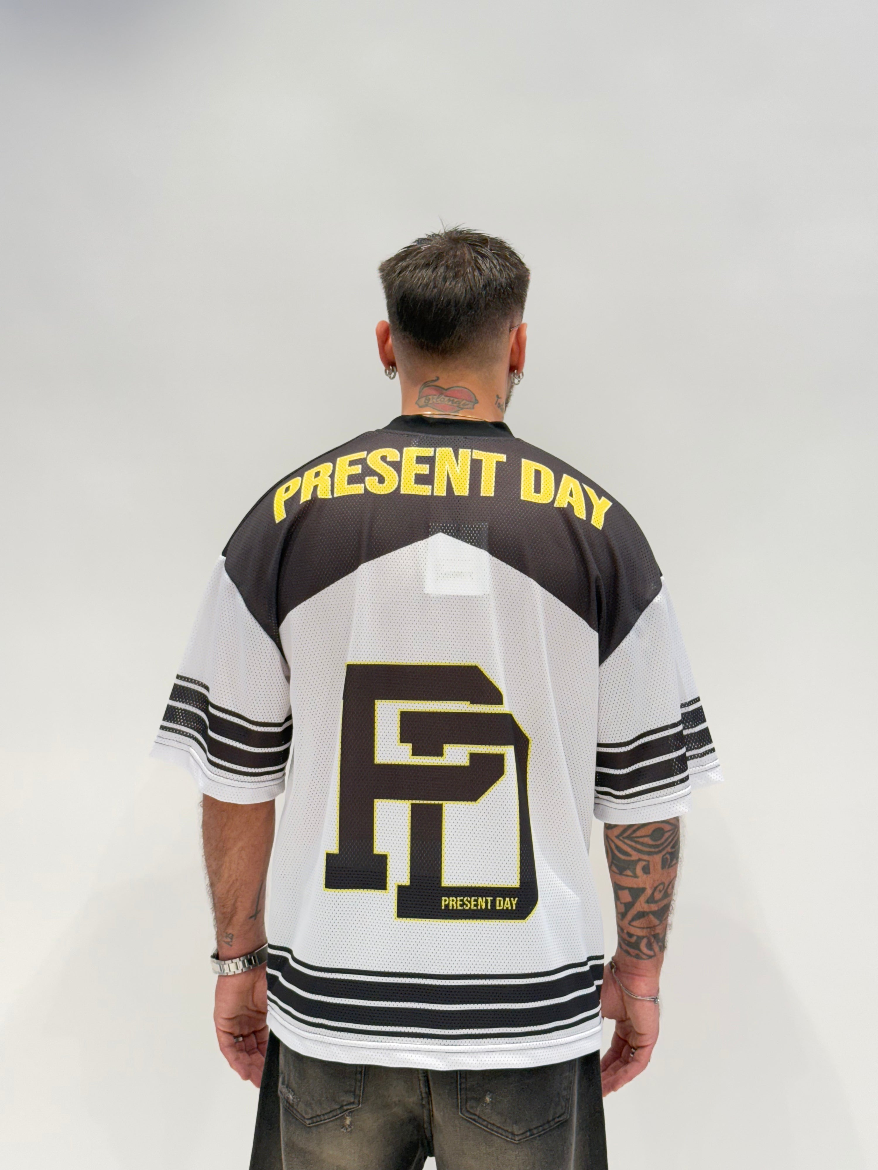 T-shirt PRESENT DAY rete st ( 2 colori )