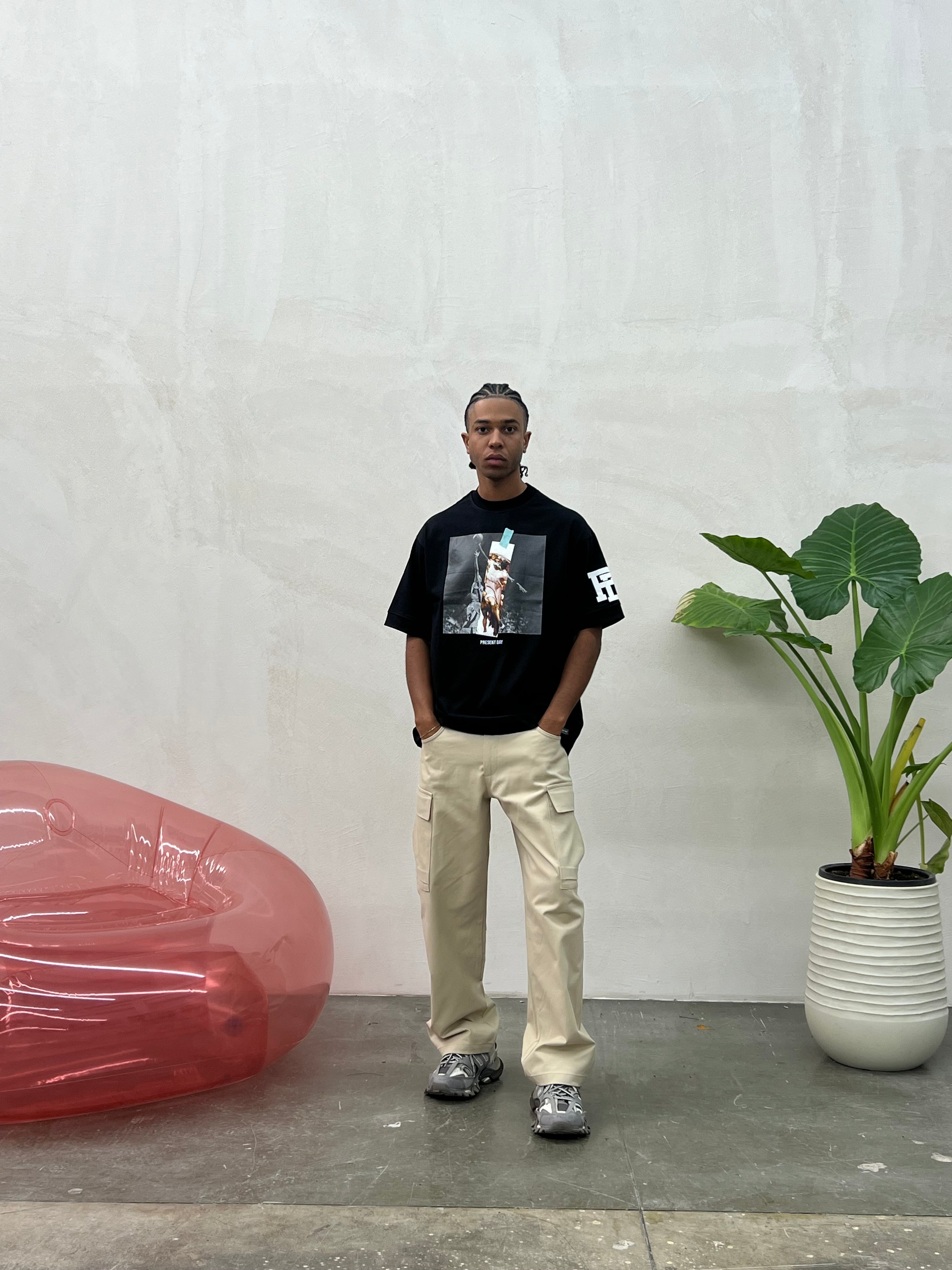 T-shirt pesante con grafica art 02 PRESENT DAY