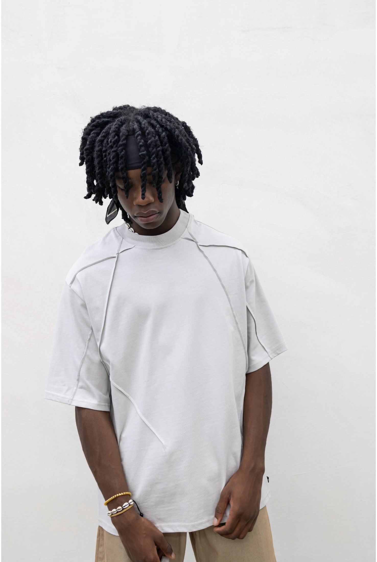 T-shirt PRESENT DAY Ripped