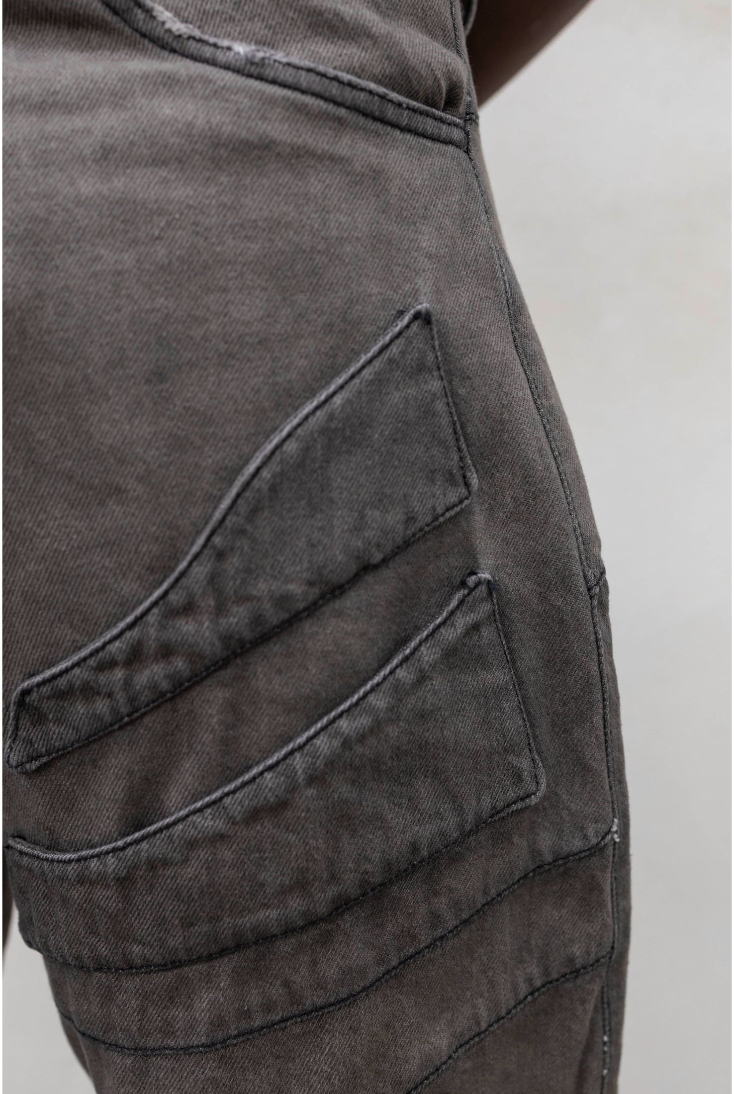 Jeans PRESENT DAY Robot